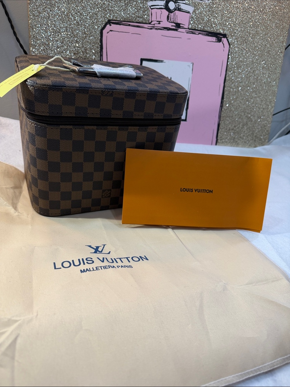 Damier Ebene lv Vanity Case - Brown & Dark Brown 9x8